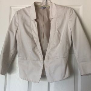 Sz 8 white express suit jacket 3/4 sleeve shorter length